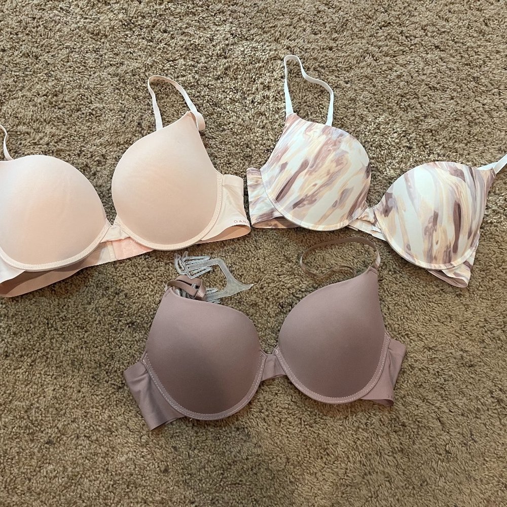 THREE Like NEW Danskin Bras 36C